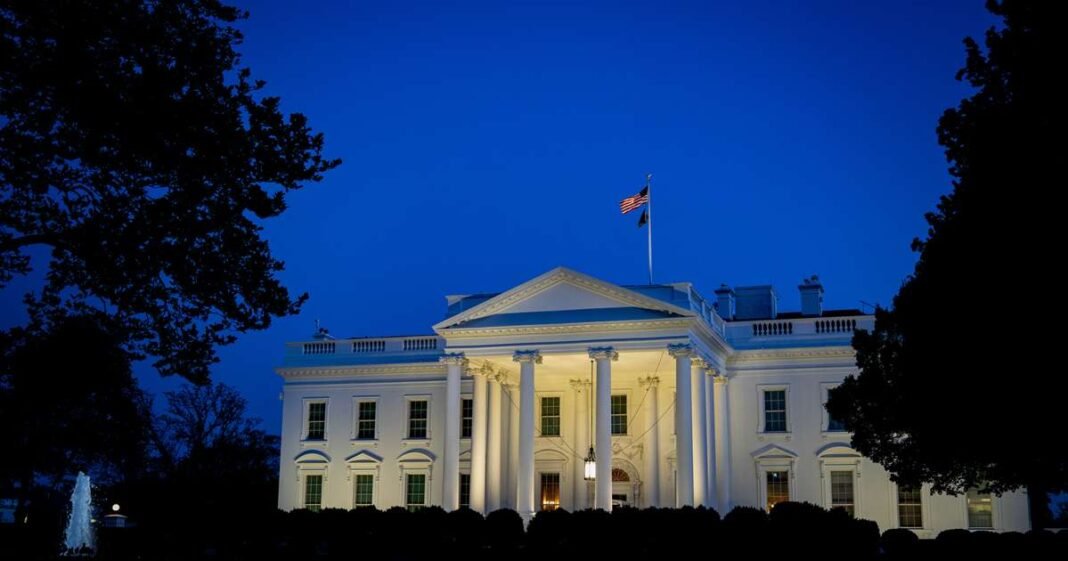 Trump to Ease Regulations With Three Executive Orders