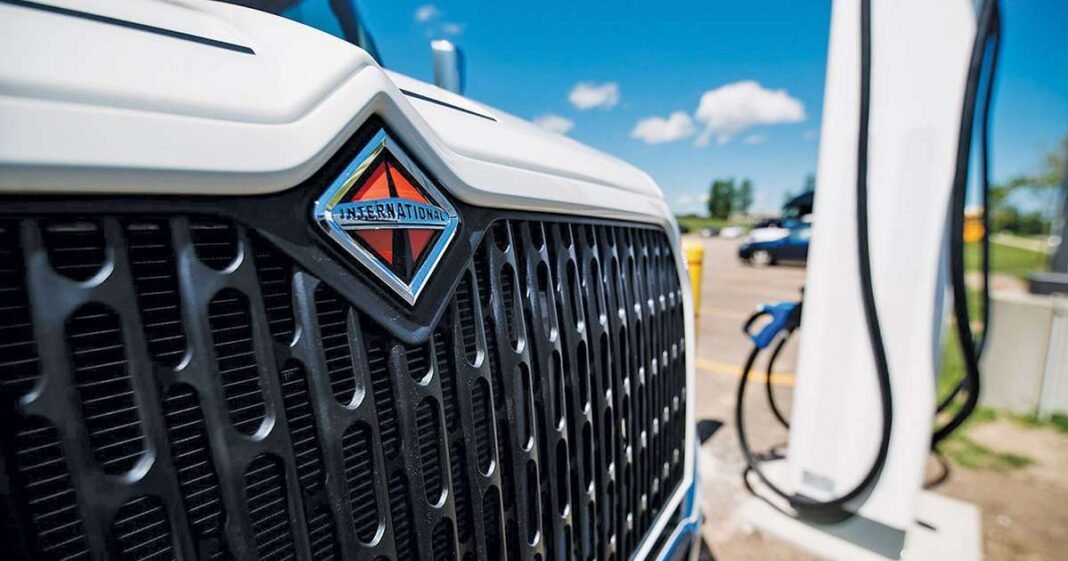 April Medium-Duty Truck Sales Drop 8.8% From Last Year