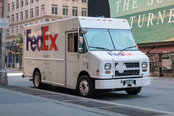 FedEx and Amazon take steps to resume partnership, with a focus on residential large package delivery 
