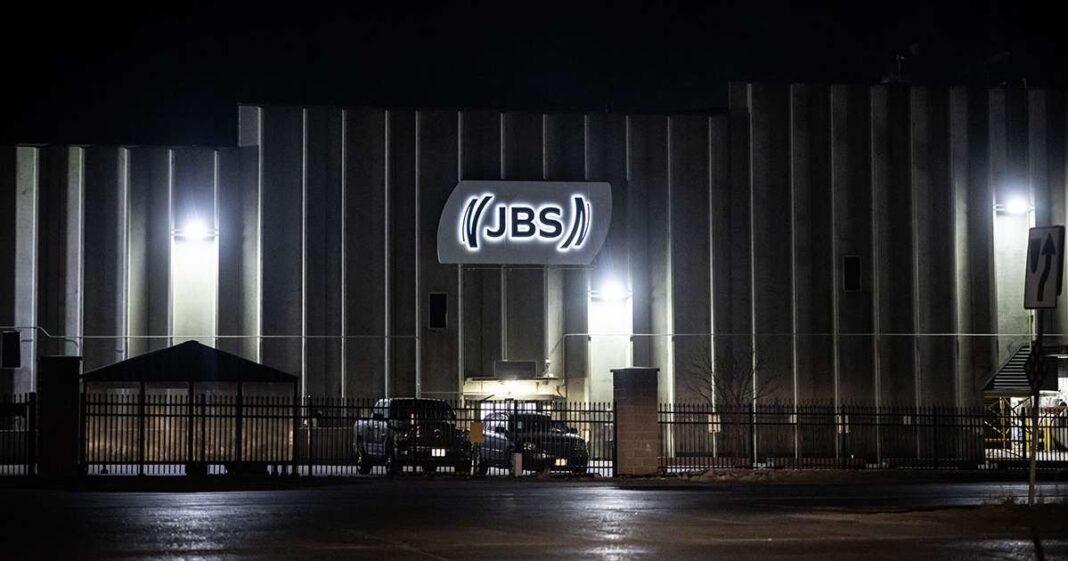 JBS Profit Jumps as Chicken Gains Beat Beef Downturn