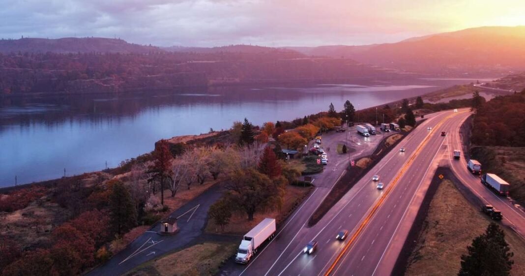 Oregon Expands Trucking Oversight With New Law