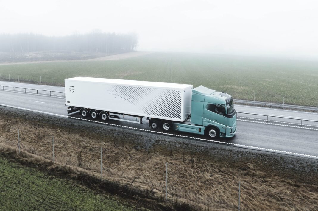 Volvo Trucks announces FH Electric with a 600 km driving range
