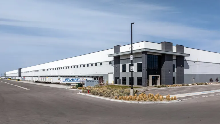 Walmart buys 1M-square-foot distribution center in Utah