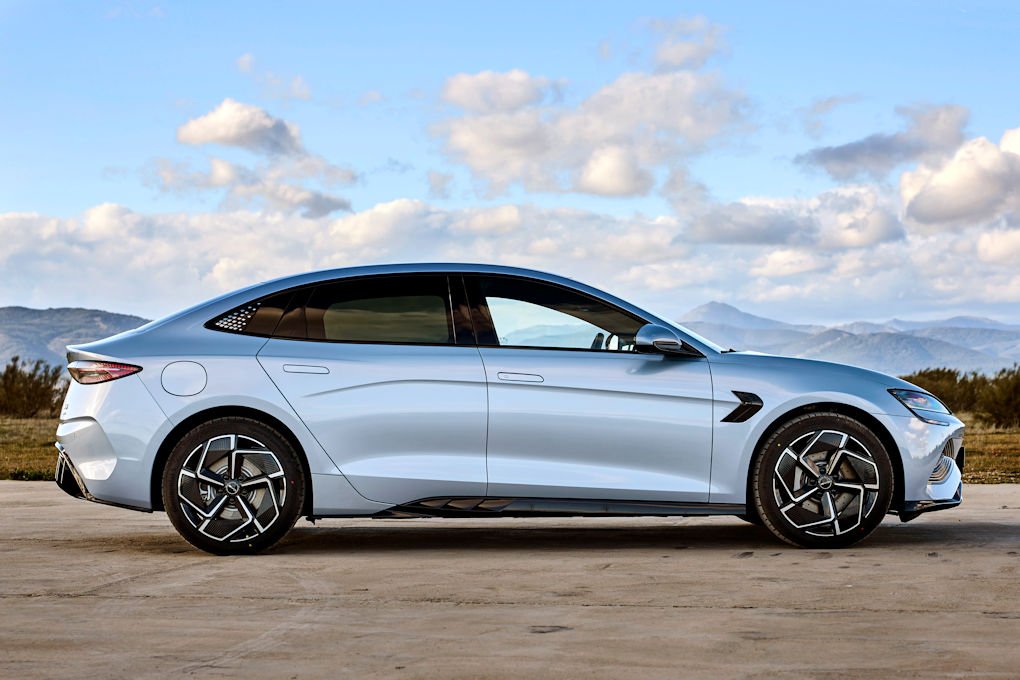 7 out of 10 motorists would buy a Chinese car