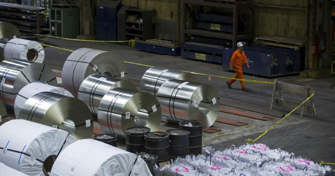 Canada Faces Steel Job Cuts as US Tariff Pressure Mounts