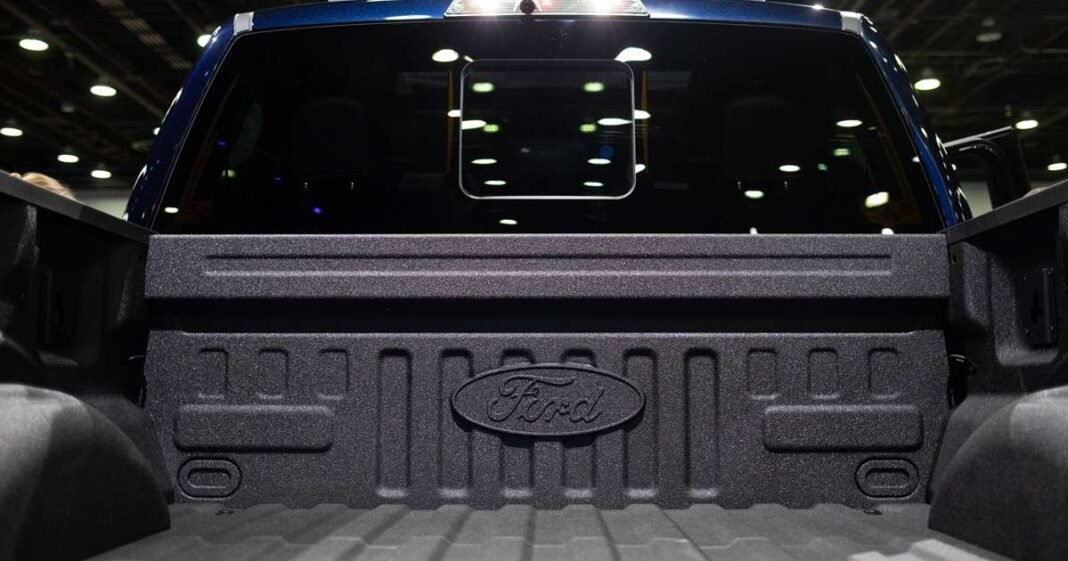 Ford Again Urges Congress to Preserve EV Battery Tax Credits