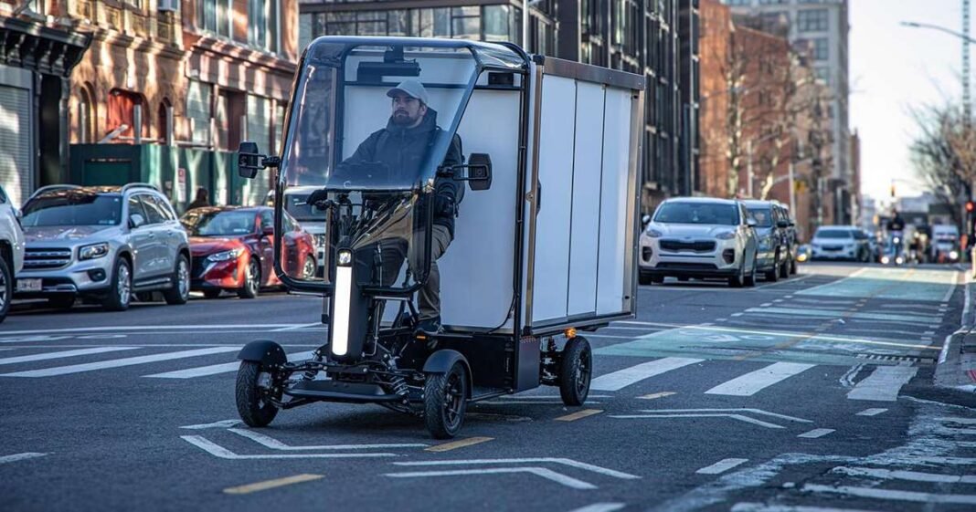 Honda Debuts Four-Wheeled E-Bike for Last-Mile Delivery