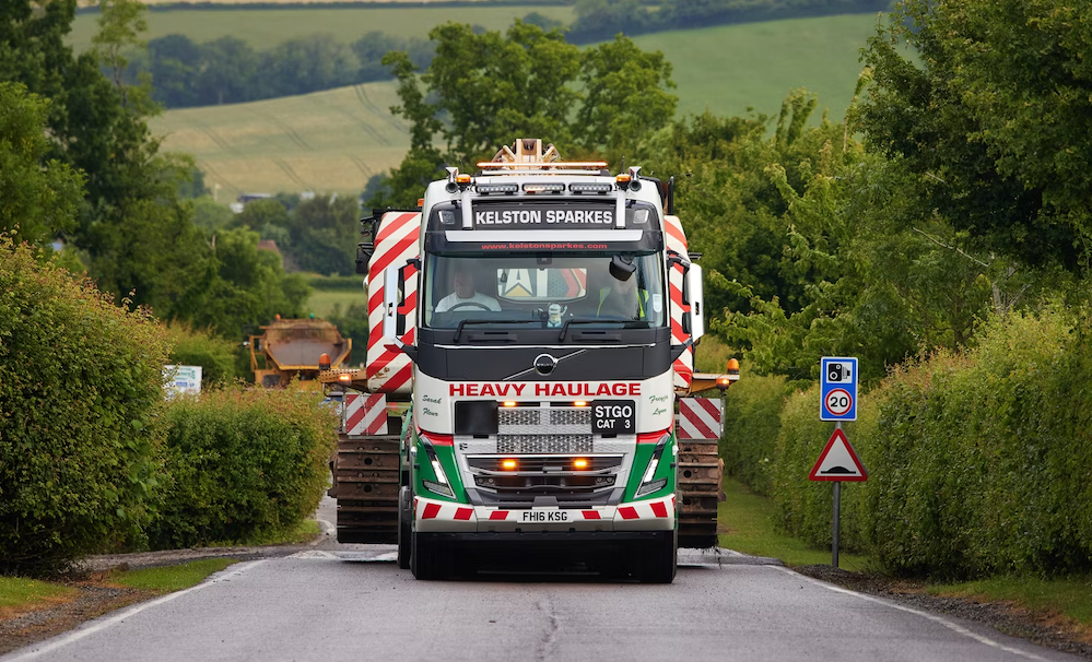 Kelston Sparkes Group makes big move with new range-topping Volvo FH16 780