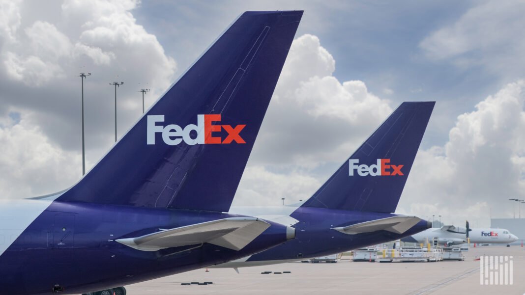 Memphis Airport to Be Renamed After FedEx Founder