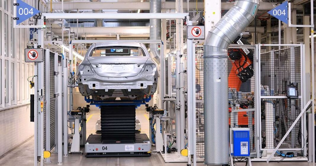 Mercedes, BMW, Others Step Up Response to China Export Curbs