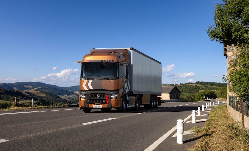 Renault Trucks Model Year 2025 takes centre stage at Road Transport Expo 2025