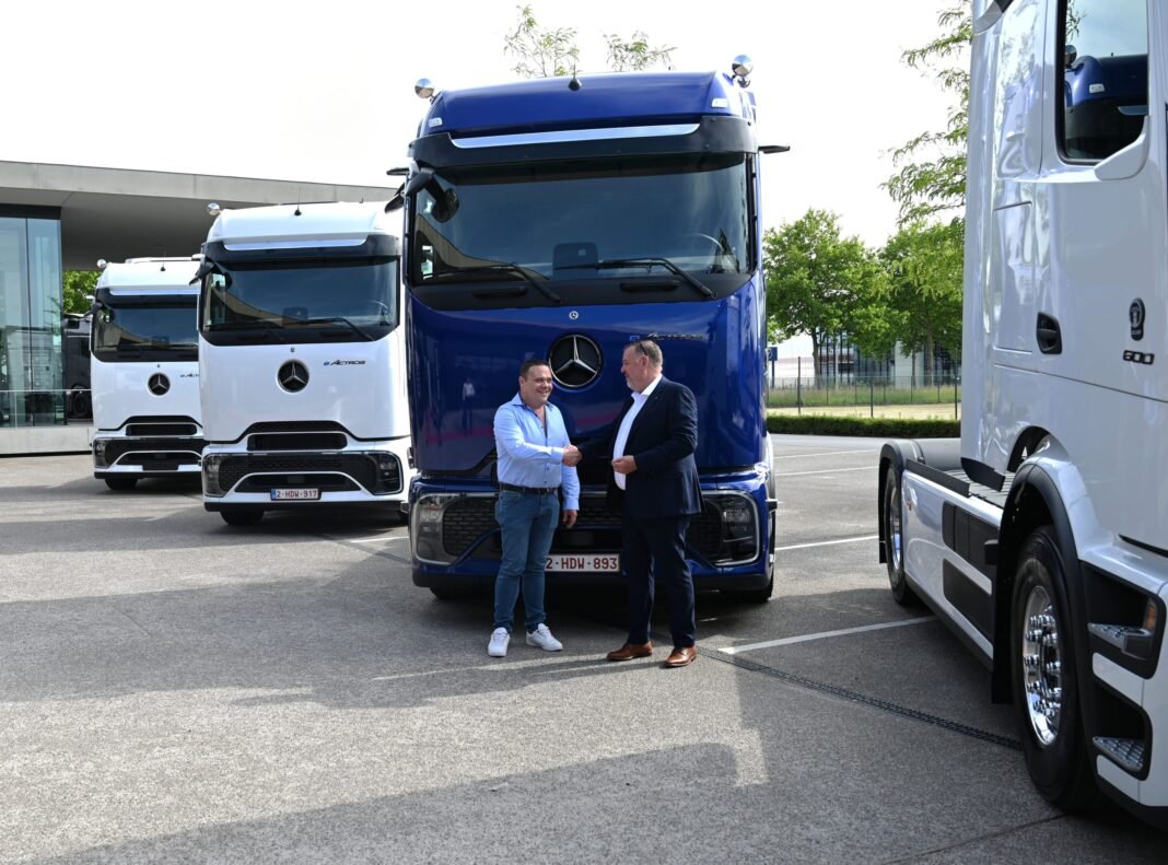 VM Milktrans and Sovedo Logistics receive the first Eactros 600 in Belgium
