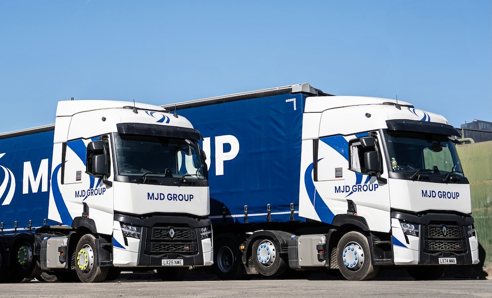 Vertellus celebrates Renault Truck Commercials’ Rental Plus success with MJD Group