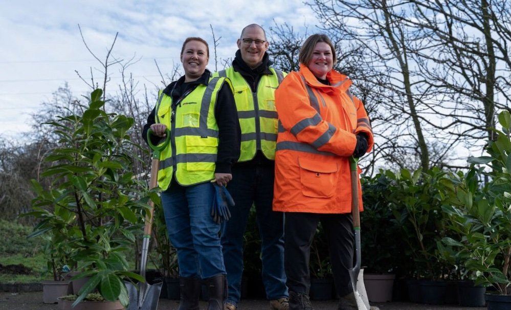 XPO Logistics and Samsung Climate Solutions bring biodiversity initiative to Leicester warehouse