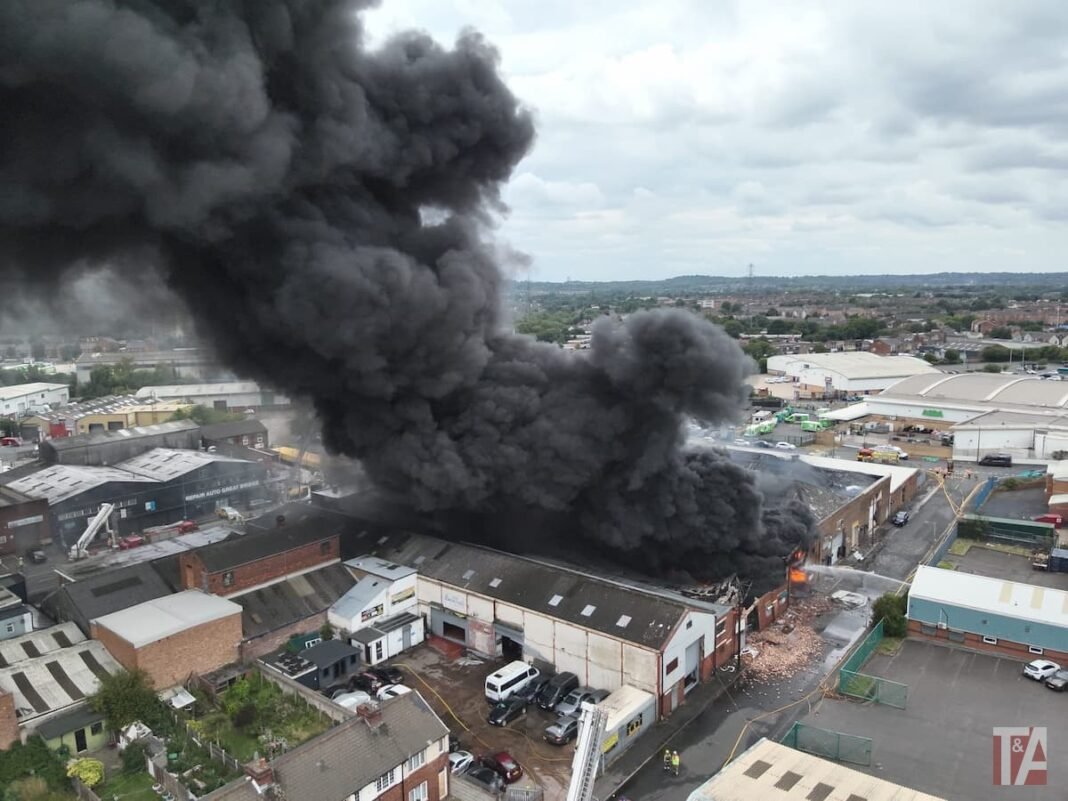 100+ firefighters attend West Bromwich tyre retailer blaze