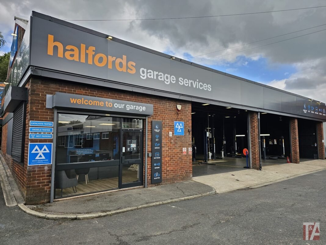 Halfords Opens 50th upgraded garage in Chorley