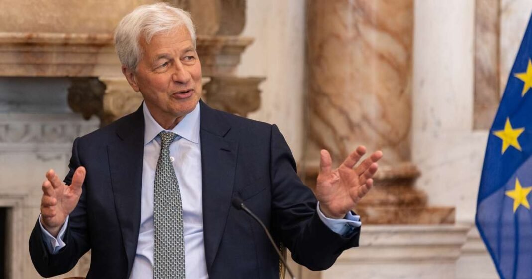 JPMorgan’s Jamie Dimon Flags Complacency on Tariff Threat