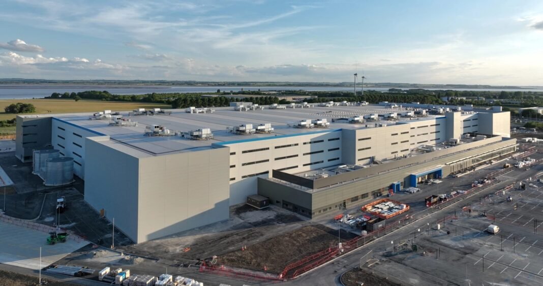 Sufficient lorry parking at new fulfilment centres?