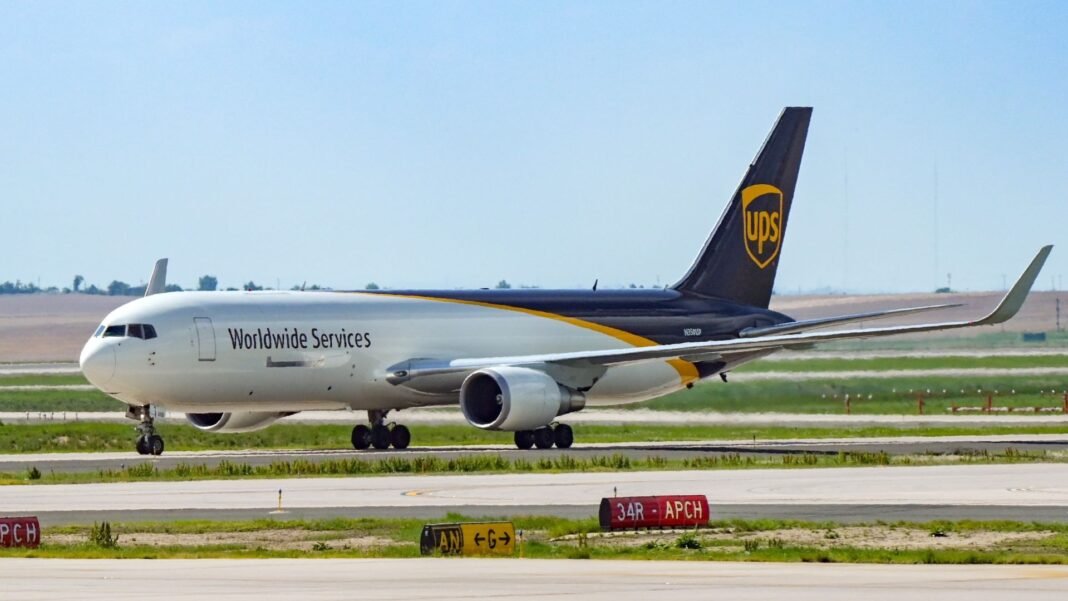 Switch to UPS saved US Postal Service 43% in air transport costs