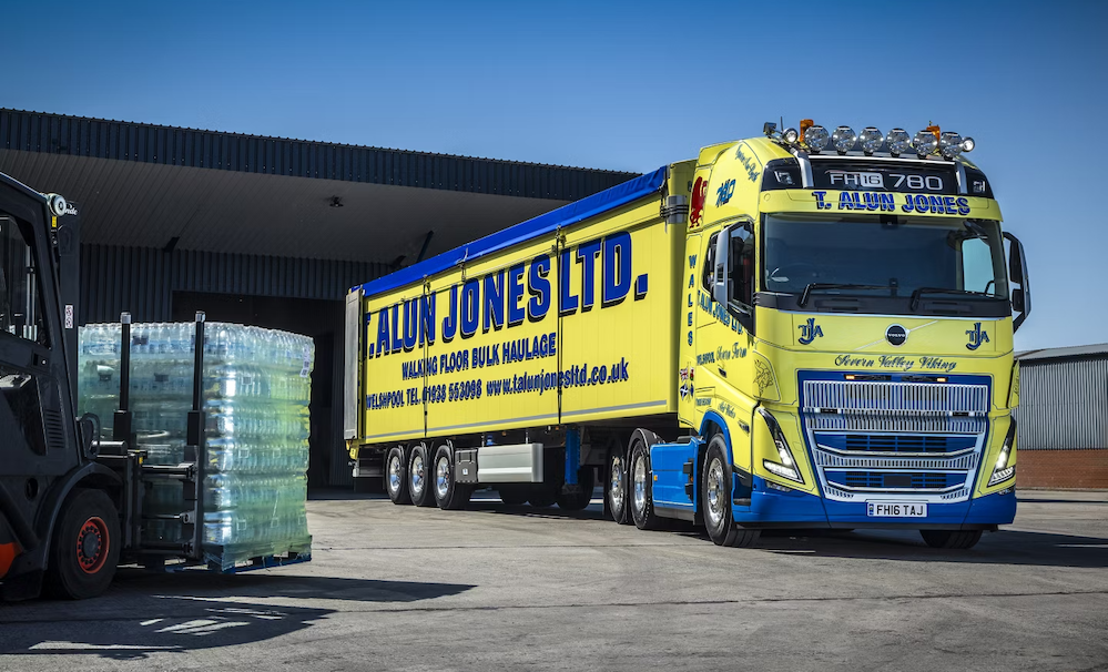 T Alun Jones cuts no corners with range-topping Volvo FH16 780