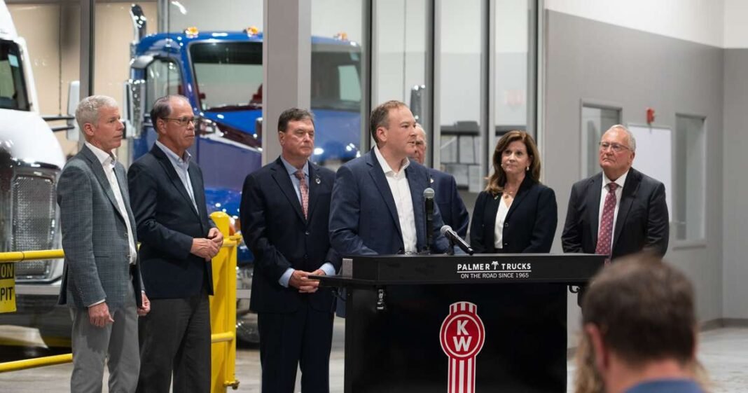 Trucking Industry Hails Plan to Void GHG Phase 3 Rule