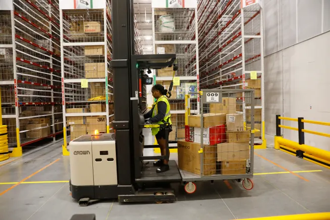 Amazon’s 2025 peak season fulfillment fees match last year’s rates