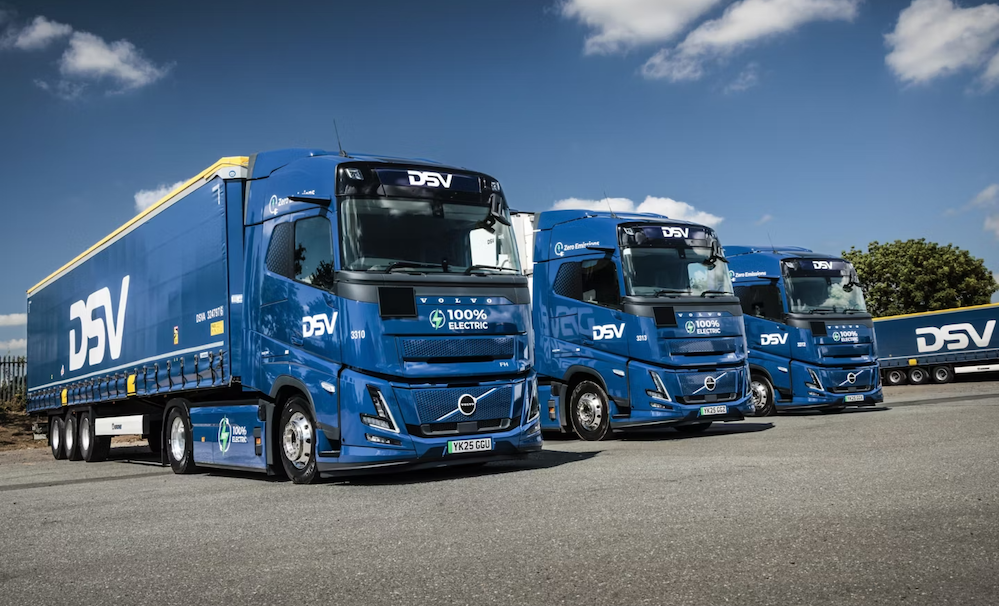 DSV welcomes four Volvo FH Aero Electric trucks as part of landmark order