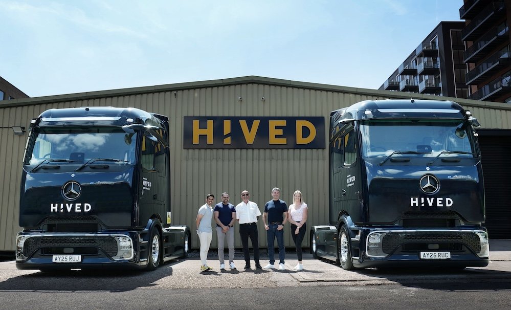 Daimler Truck calls for investment in public charging to drive the electric transformation