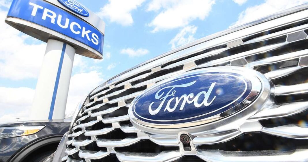 Ford Recalls 355,000 Pickups Over Dashboard Display Failure