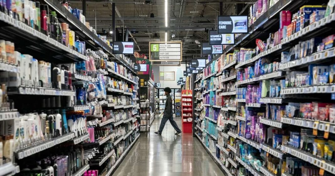 Inflation Fears Still Dominate Fed Debate Over Tariff Impact