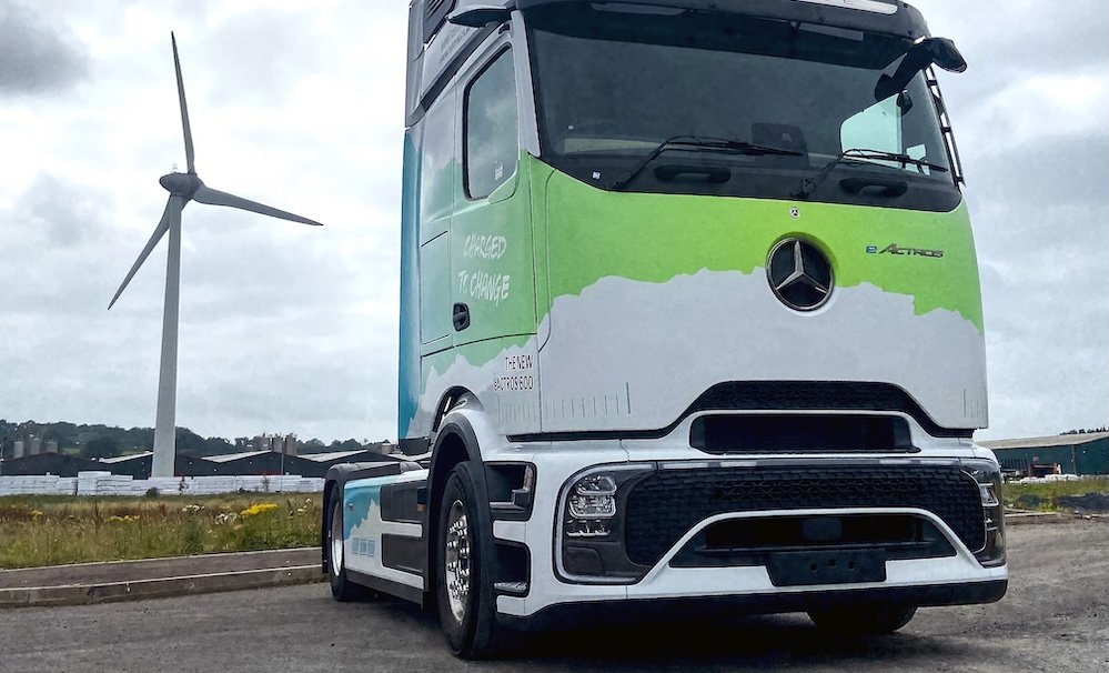 Northern Ireland’s First eActros Rolls Into MBNI Truck & Van On Michelin X Line Energy Tyres