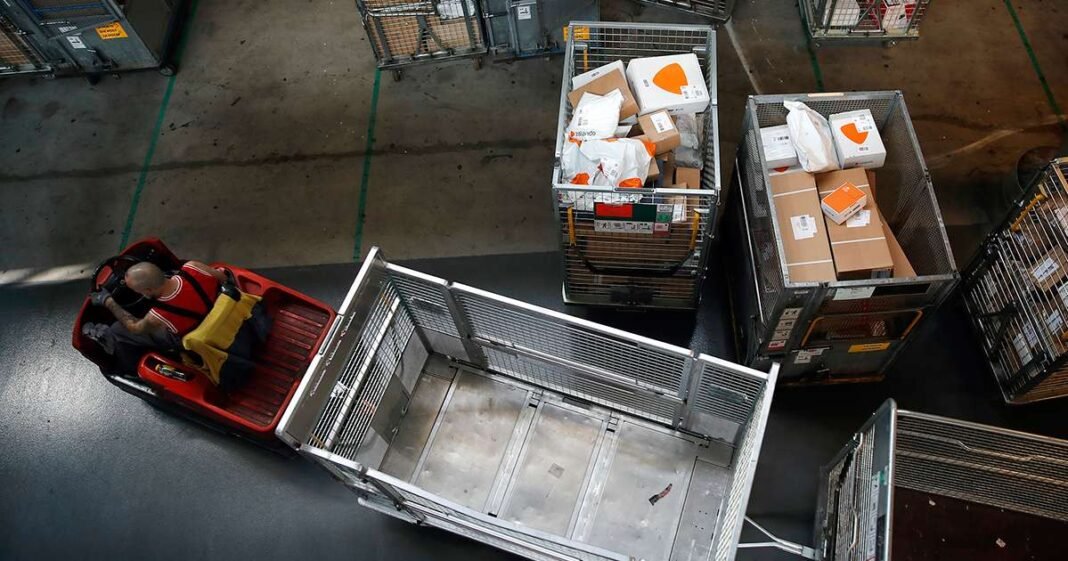 Swiss Post Joins Other Nations Suspending US Goods Shipments