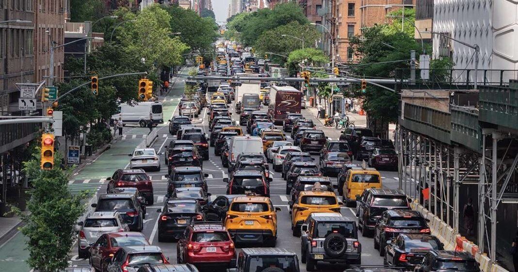 Tesla Hints at NYC Ride-Hailing With Autopilot Job Posting