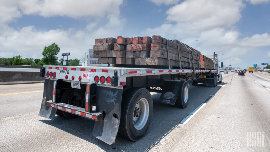 Trimac expands flatbed offering with Searcy Trucking acquisition