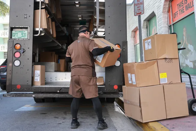 UPS matches FedEx with dimensional weight change