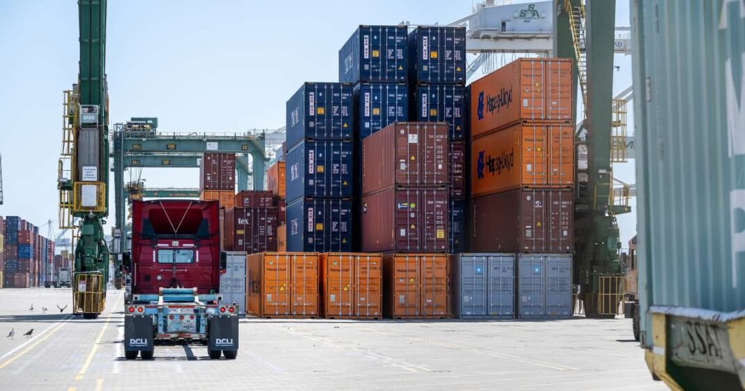 WTO Predicts 0.9% Increase in Global Goods Trade