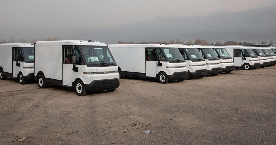 Amazon Tests GM BrightDrop EV Delivery Vans