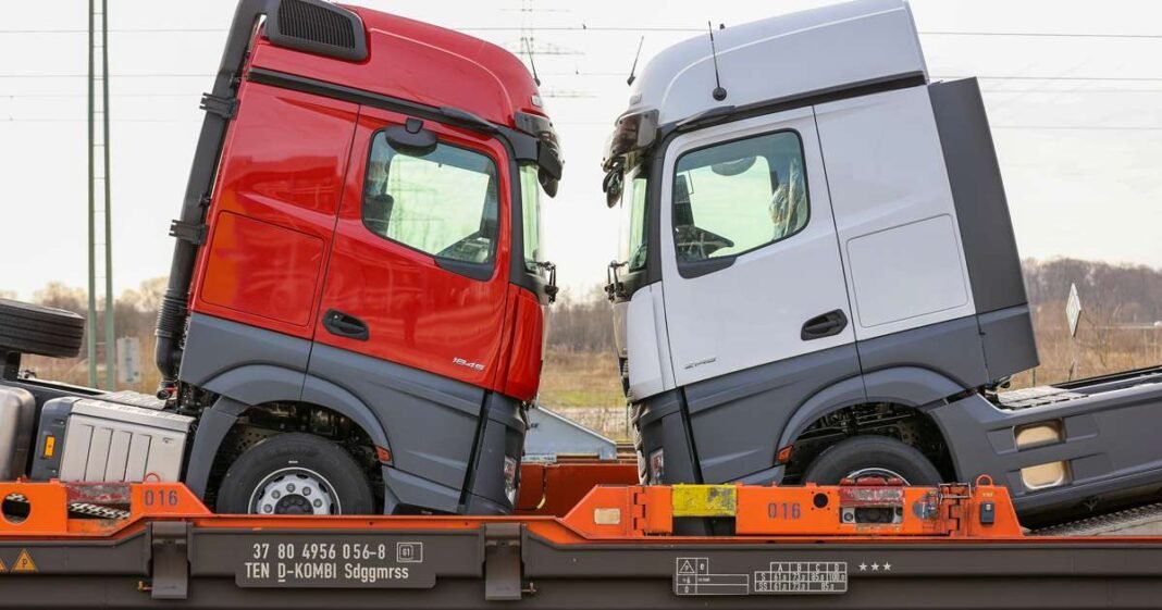 Daimler Truck Seeks Investors for Torc Robotics Unit