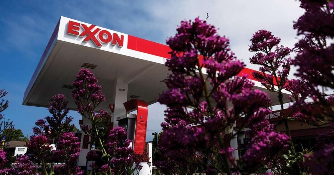 Exxon to Cut 2,000 Workers as Oil Sector Job Losses Mount