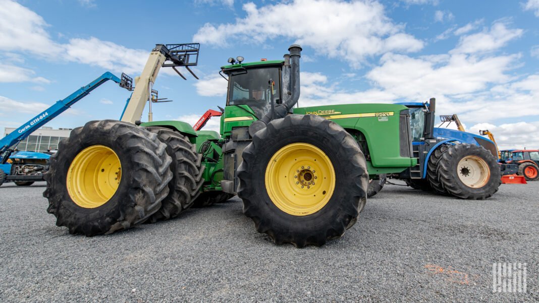 How the corn harvest season changes freight networks across the Midwest
