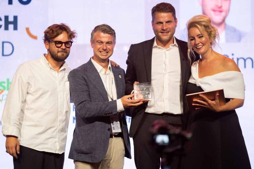 Nicolas Simons (EZ Cargo) won prizes during ACE Awards
