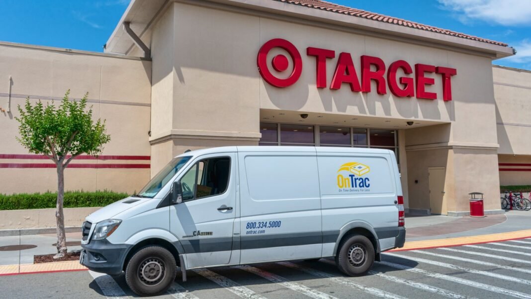 OnTrac challenges FedEx, UPS with cross-country delivery services