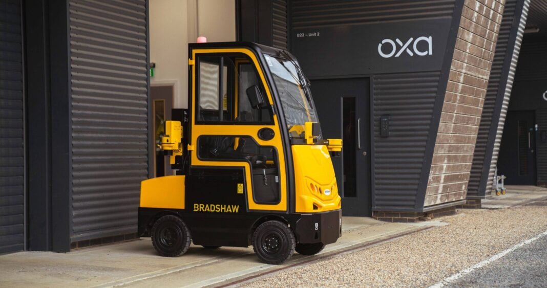 Oxa introduces the new autonomous Bradshaw T800