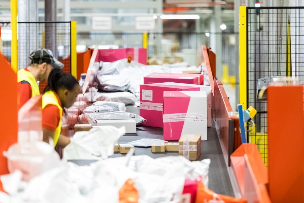 Postal traffic to US drops with 81%, UPU is looking for a solution
