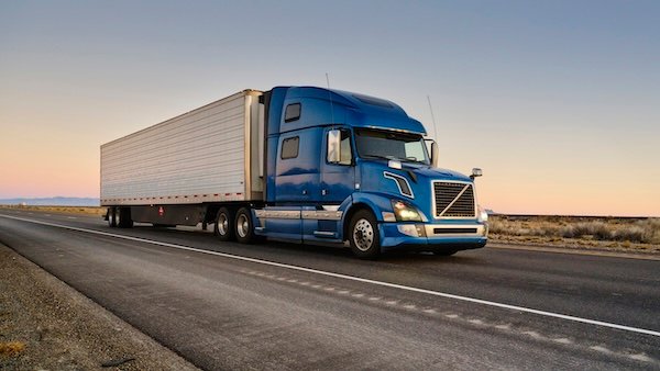 Preliminary August Class 8 truck net orders see annual declines 