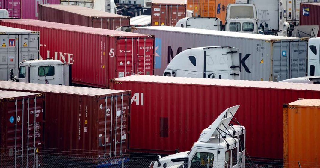 Tariff Revenue Rises, Sending Deficit to Third-Biggest Ever