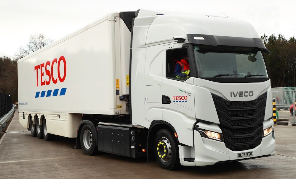Tesco takes delivery of 42 New IVECO S-Way Natural Gas trucks