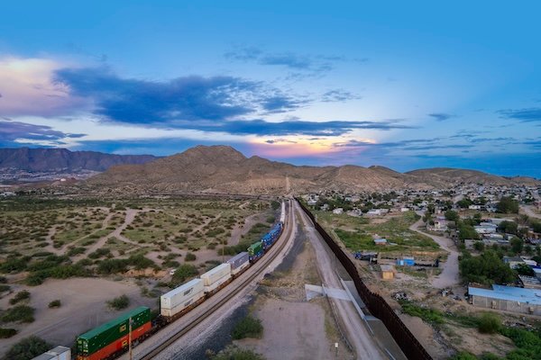 U.S. rail carload and intermodal volumes see August gains, reports AAR’s Rail Industry Overview 
