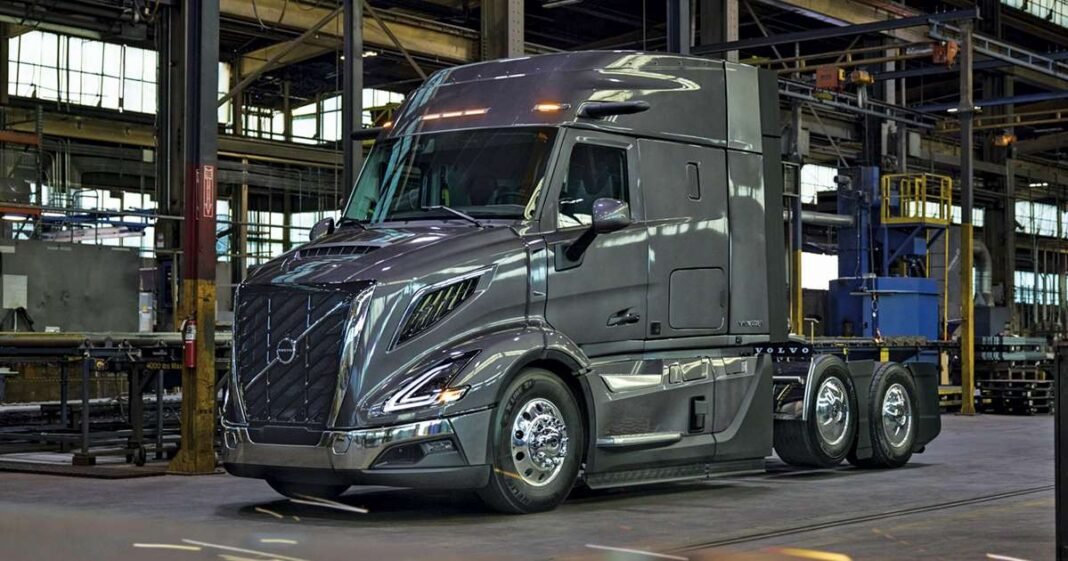 Volvo Trucks Opens Orders for VNR Class 8 Regional Hauler