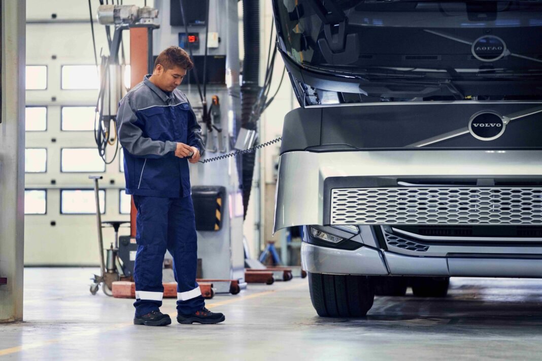 Volvo Trucks reaches a million -connected vehicles
